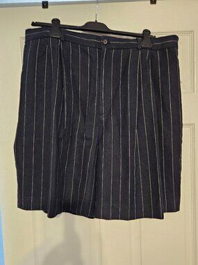 Polo Ralph Lauren Pin Stripe Dress Shorts with Pockets Size 18